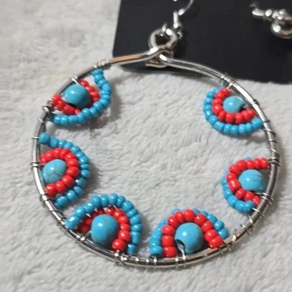 #392 NWT Paparazzi earring blue and red bead - Picture 3 of 4